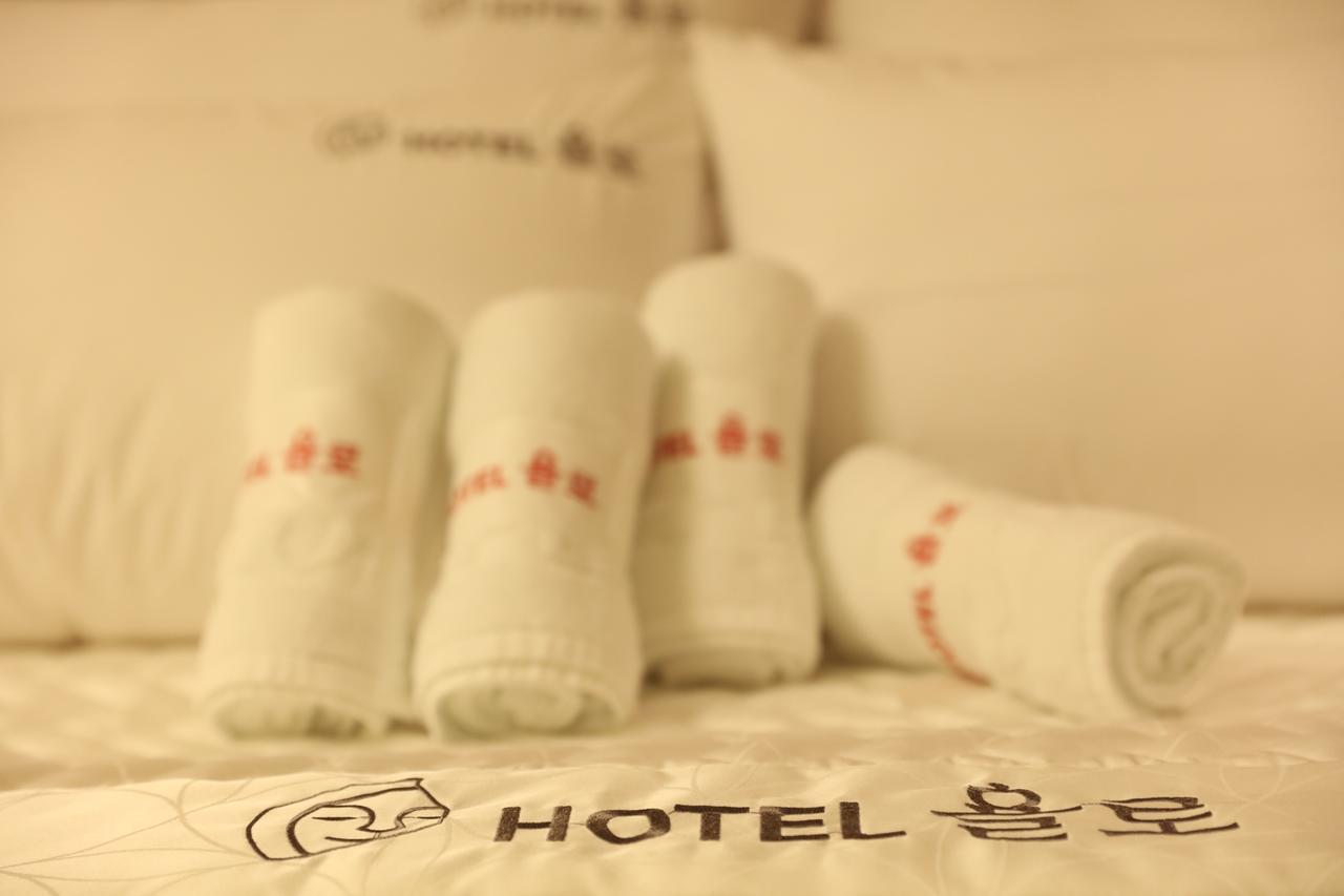 Chongnae-dong Hotel Yolo מראה חיצוני תמונה